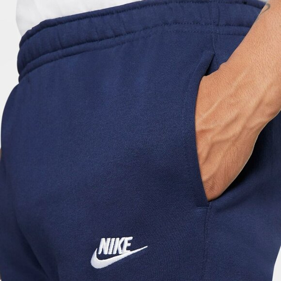 Nike Sportswear Club Fleece Tapered Joggers. Brand New. Mens Size: XL. - Picture 2 of 8